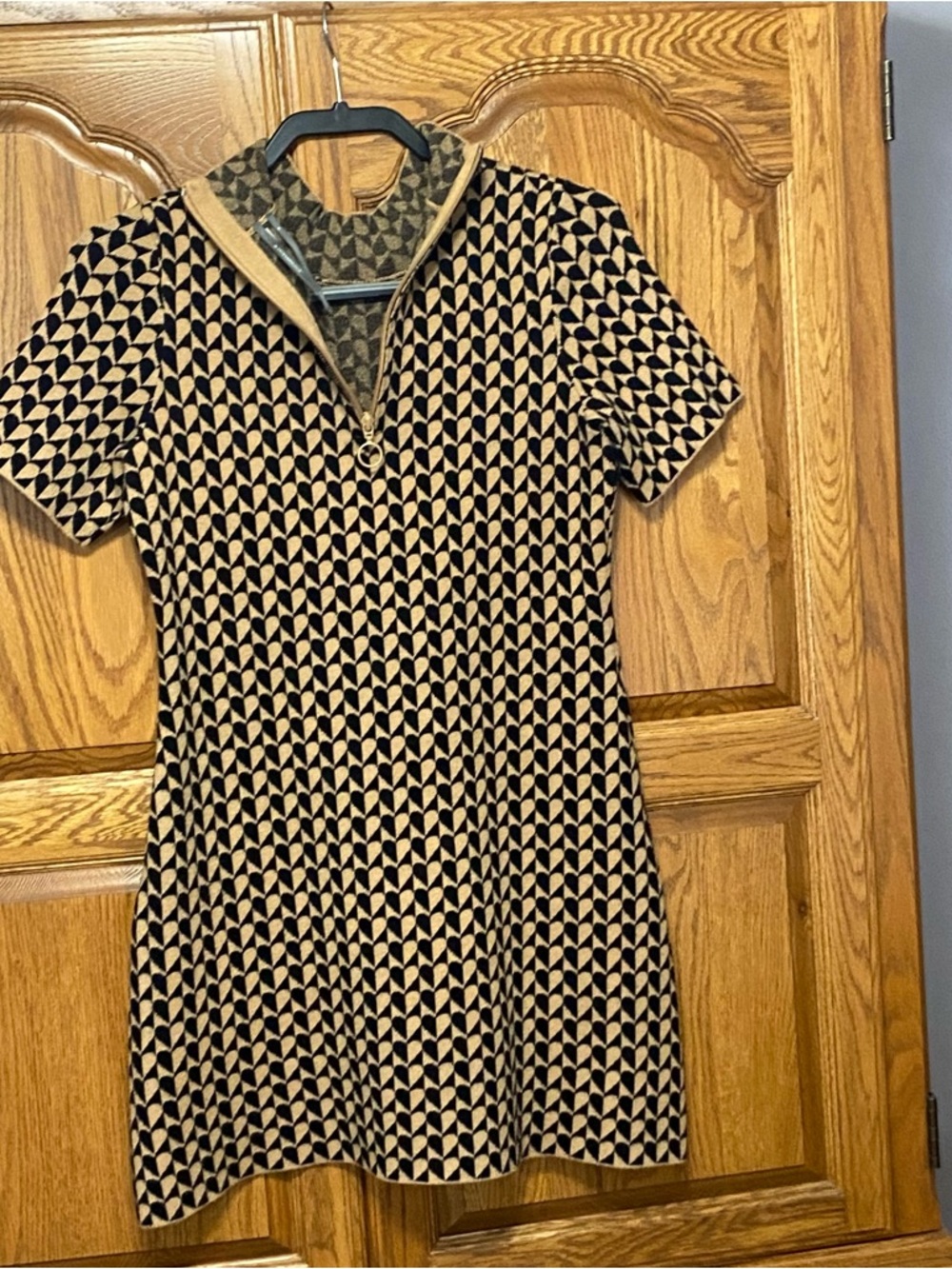 Anthropologie The Nina Short-Sleeve Mock-Neck Mod Mini Dress Brown Motif Sz M - Picture 7 of 16
